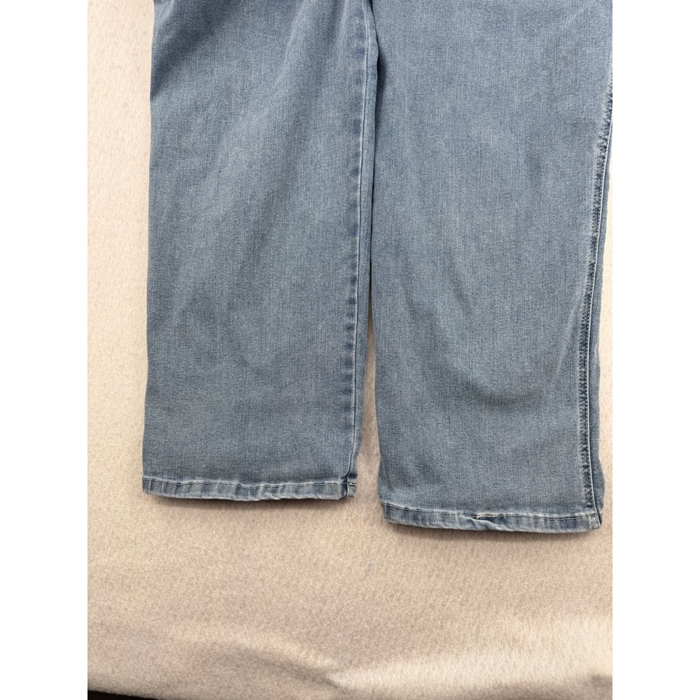 Democracy Ab Technology Light Wash Straight Patch Pocket Jeans Size 12 (32x29) - Picture 10 of 11